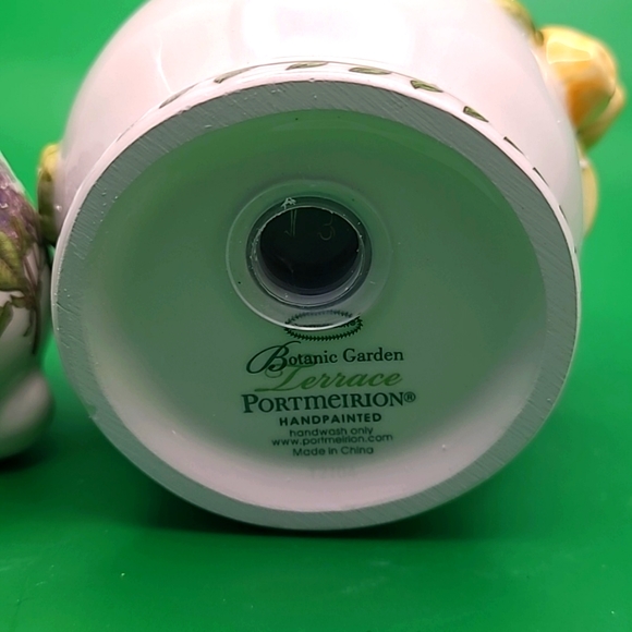 Portmeirion Botanic Garden Terrace ceramic Easter rabbit salt & pepper shakers - Picture 6 of 9